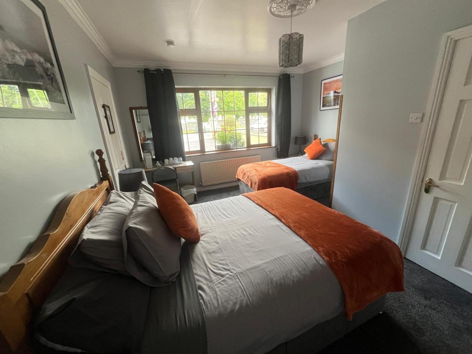 Manorlodge Tralee Eksteriør billede
